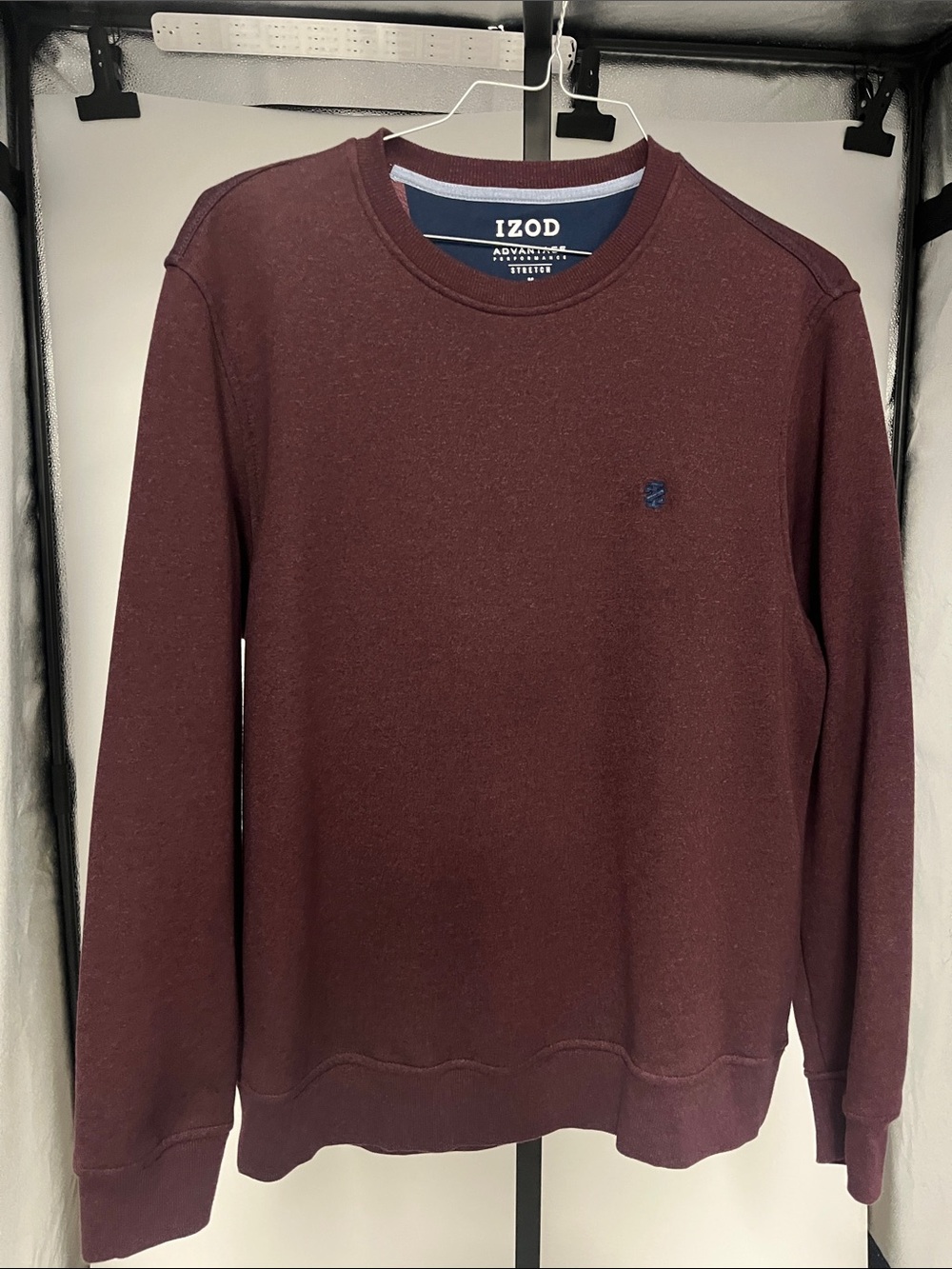 Izod Men's Maroon Crewneck Sweatshirt